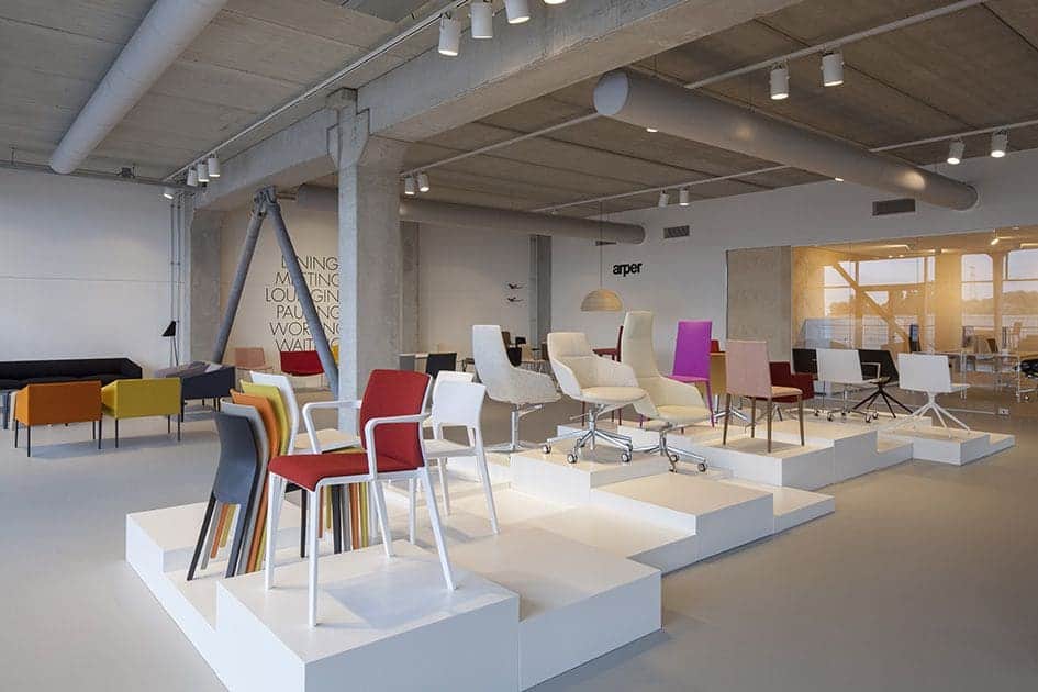 thiet-ke-noi-that-showroom