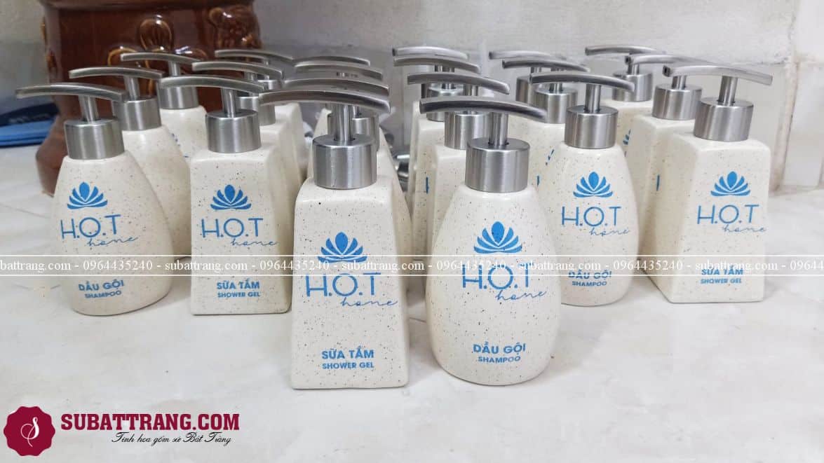 Bình Đựng Xà Phòng Bằng Sứ Dáng Chữ Nhật Men Cát Vàng Vòi Inox 304 – SBT110047 Bình Đựng Xà Phòng Bằng Sứ Dáng Chữ Nhật Men Cát Vàng Vòi Inox 304 – SBT110047