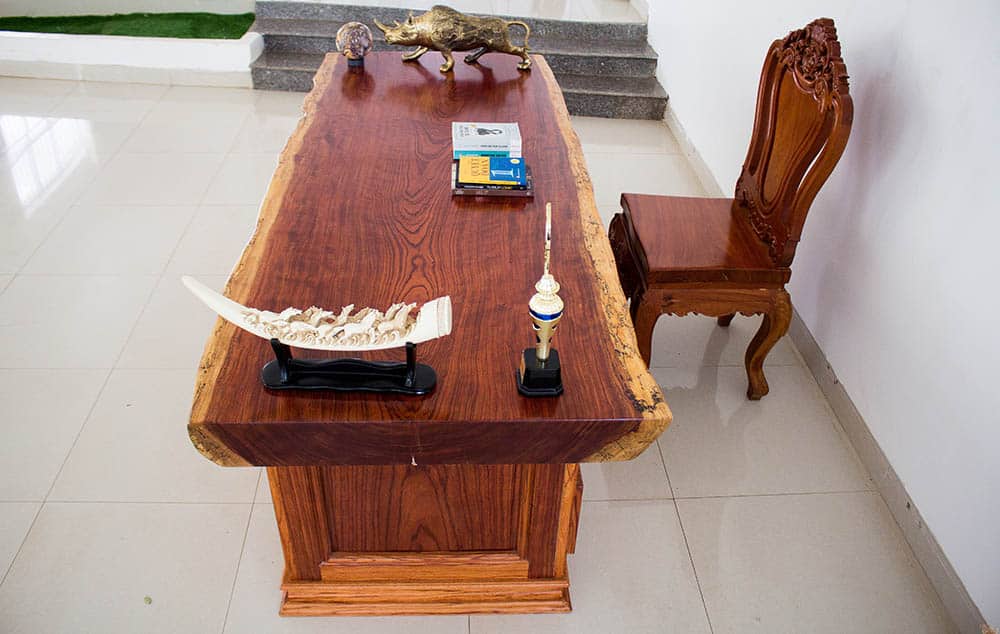 Thiết kế mặt bàn như bức tranh nghệ thuật từ thiên nhiên